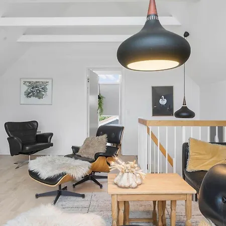 Дом отдыха M361-vaeggerlose-marielyst-strandvej-63-u Boto By