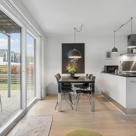 Nyaraló M361-vaeggerlose-marielyst-strandvej-63-u Bøtø By