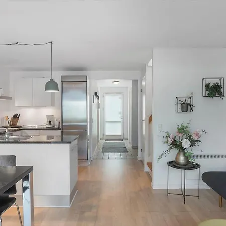 M361-vaeggerlose-marielyst-strandvej-63-u Nyaraló Bøtø By