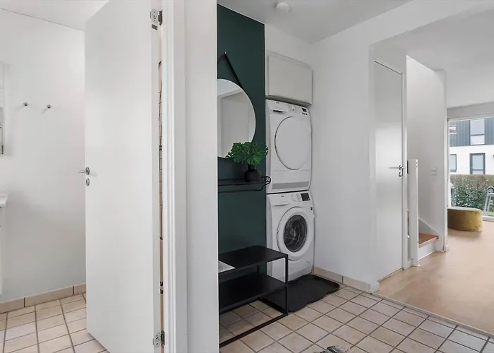 M361-vaeggerlose-marielyst-strandvej-63-u Дом отдыха *