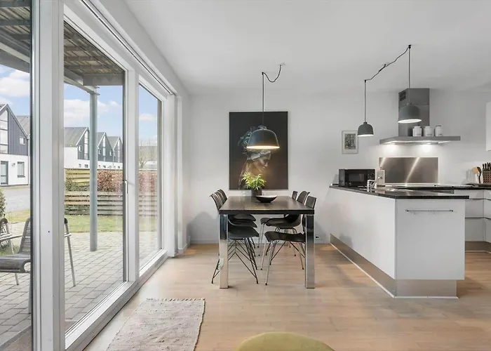 M361-vaeggerlose-marielyst-strandvej-63-u Дом отдыха